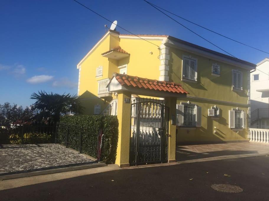 Ferienwohnung Nena In Crikvenica Exterior photo